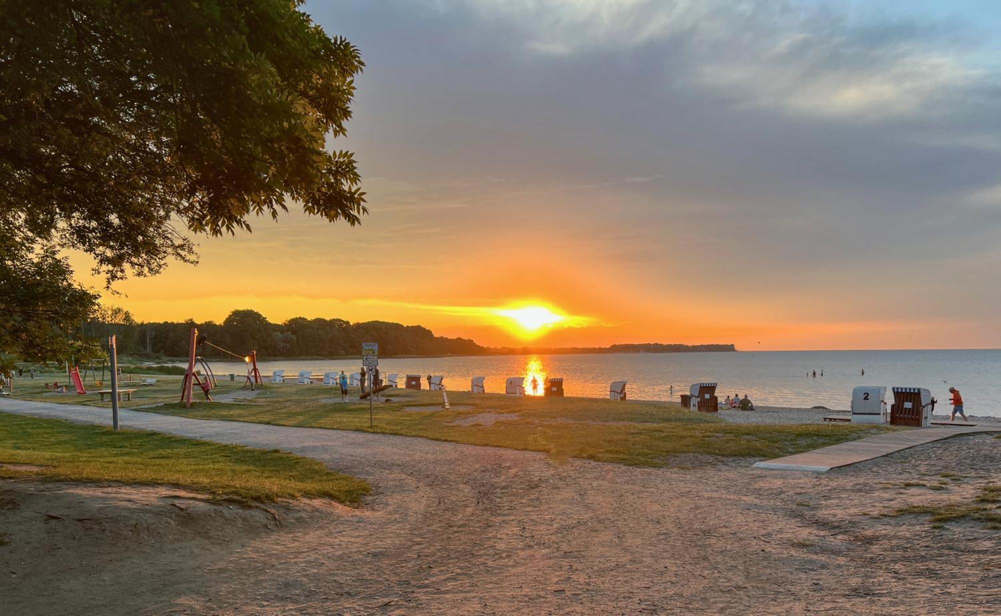 Strandnahes Ostsee Apartment Malum ซิเอโรว์ ภายนอก รูปภาพ